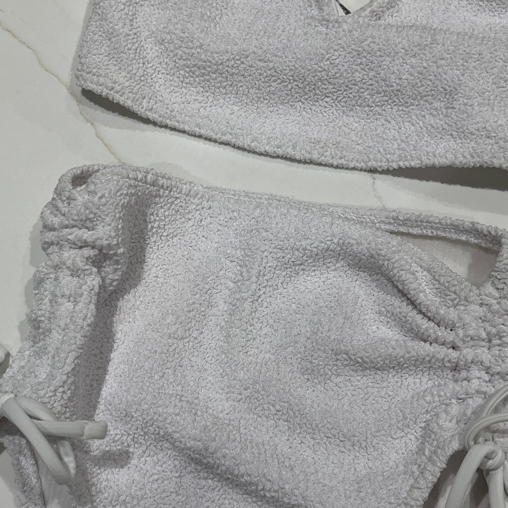 ASOS White Swim Set - Picture 2 of 6